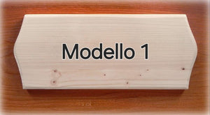 Targa in legno per box, con nome, ritratto e cornice personalizzata dipinta a mano